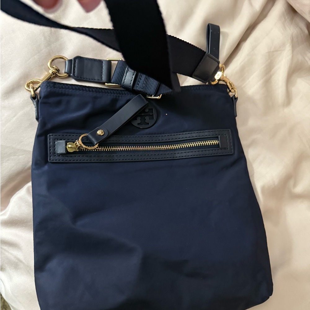 Tory Burch Blue Crossbody Interior with Gold Zipper - Picture 2 of 3